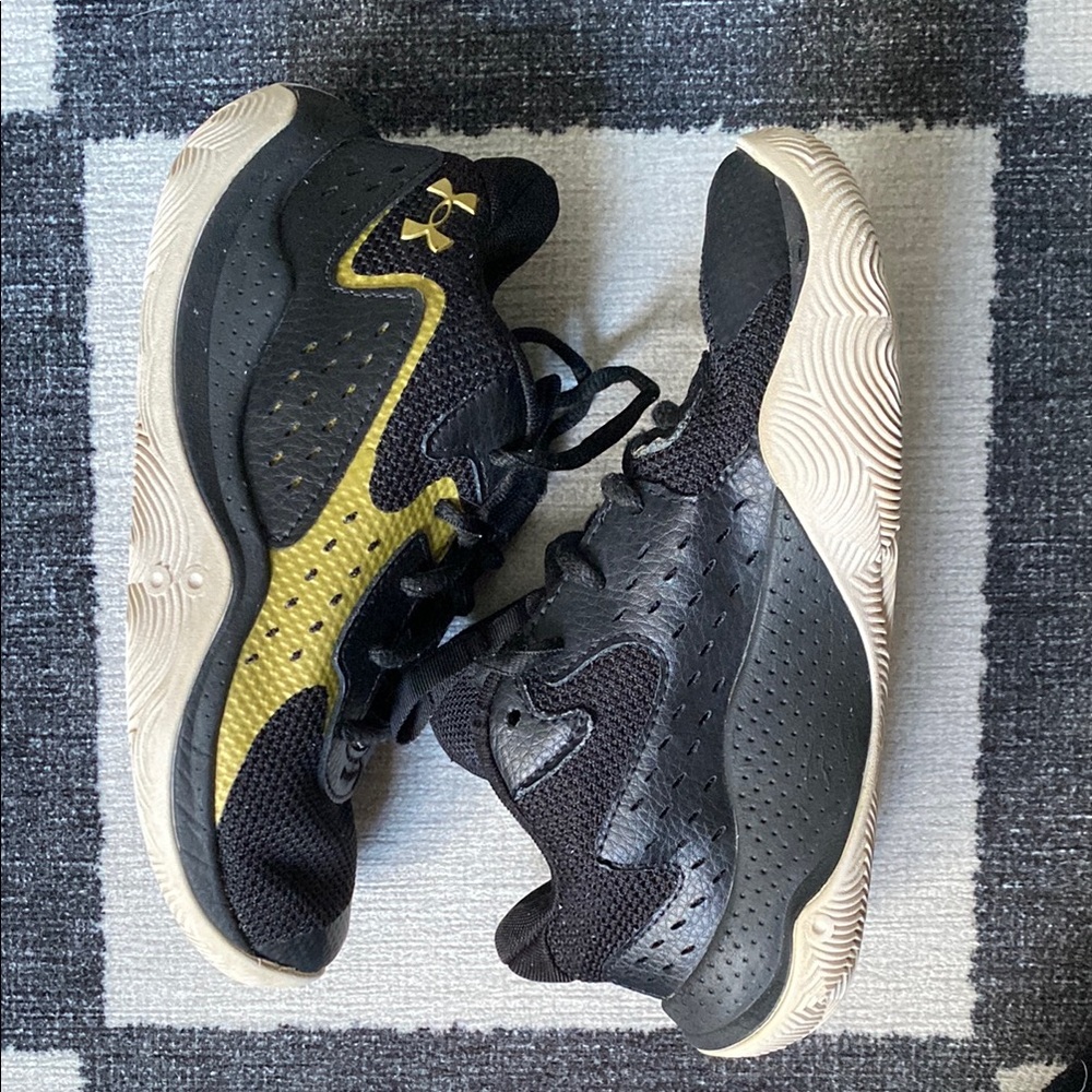 Under Armour Black and Gold Basketball Sneakers